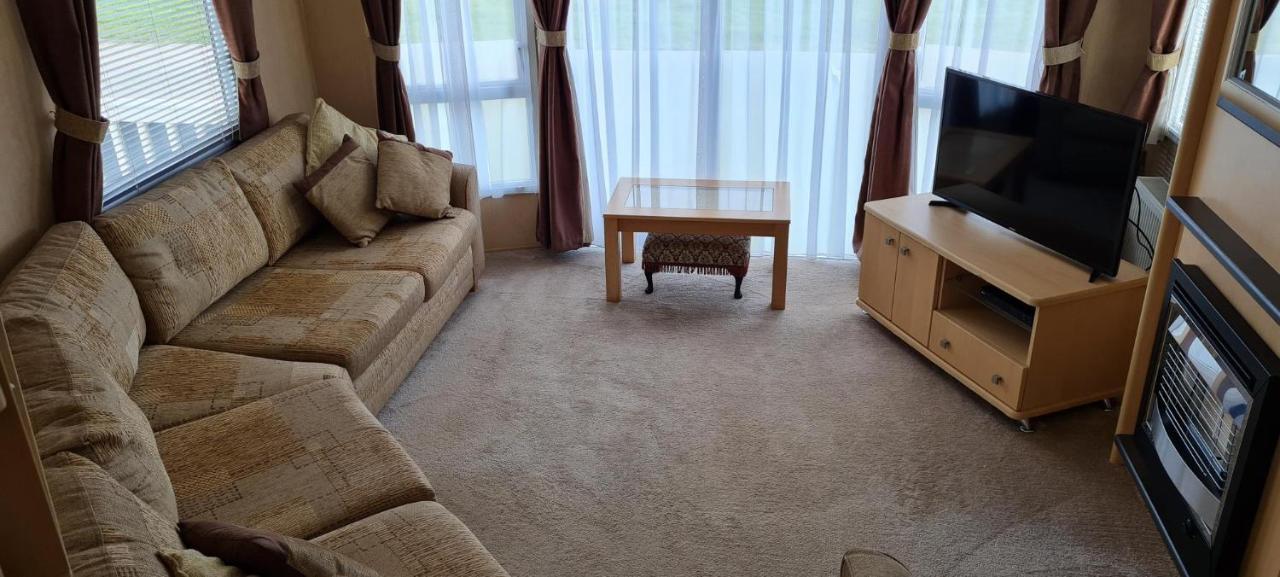 מלון אינגולדמלס Lovely Caravan With Decking At Coral Beach Park In Lincolnshire Ref 77001C מראה חיצוני תמונה